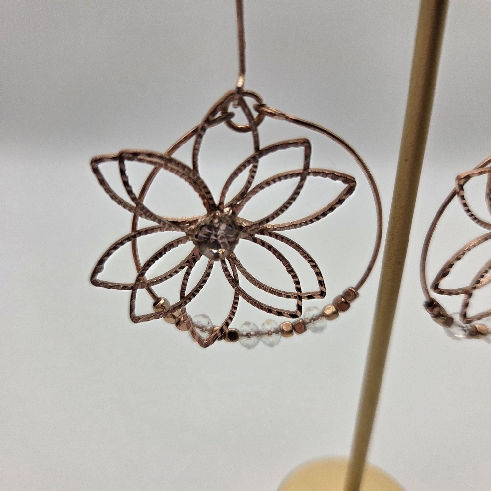 Adornia Rose Gold Wire Flower Circle Rhinestone Crystal Beads Dangle Earrings - Picture 3 of 8